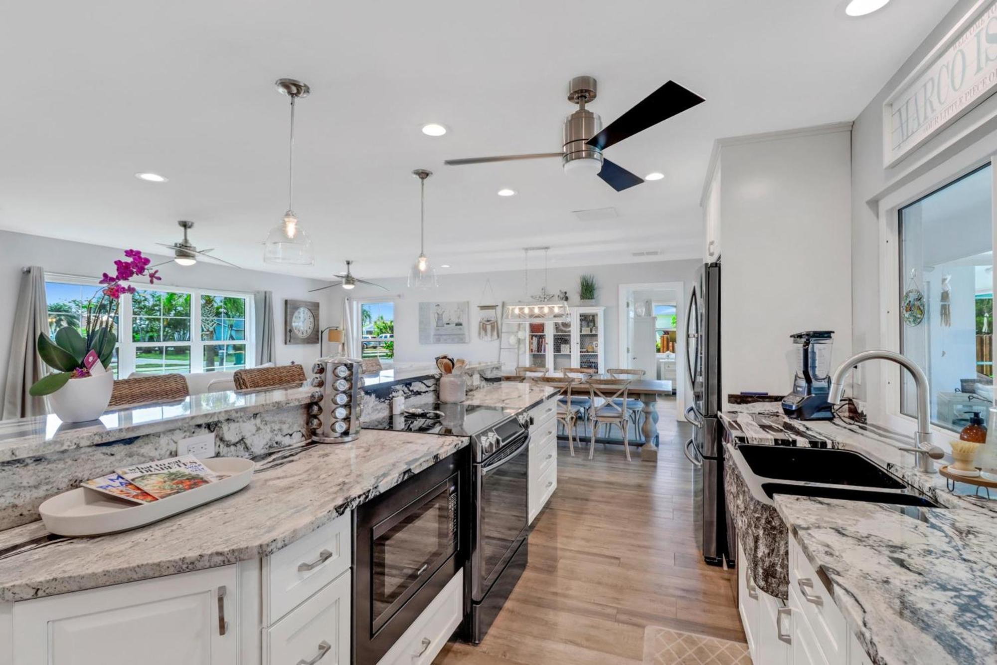 Inviting Lakeview Home L Pool L Close To Beaches Marco Island Zewnętrze zdjęcie
