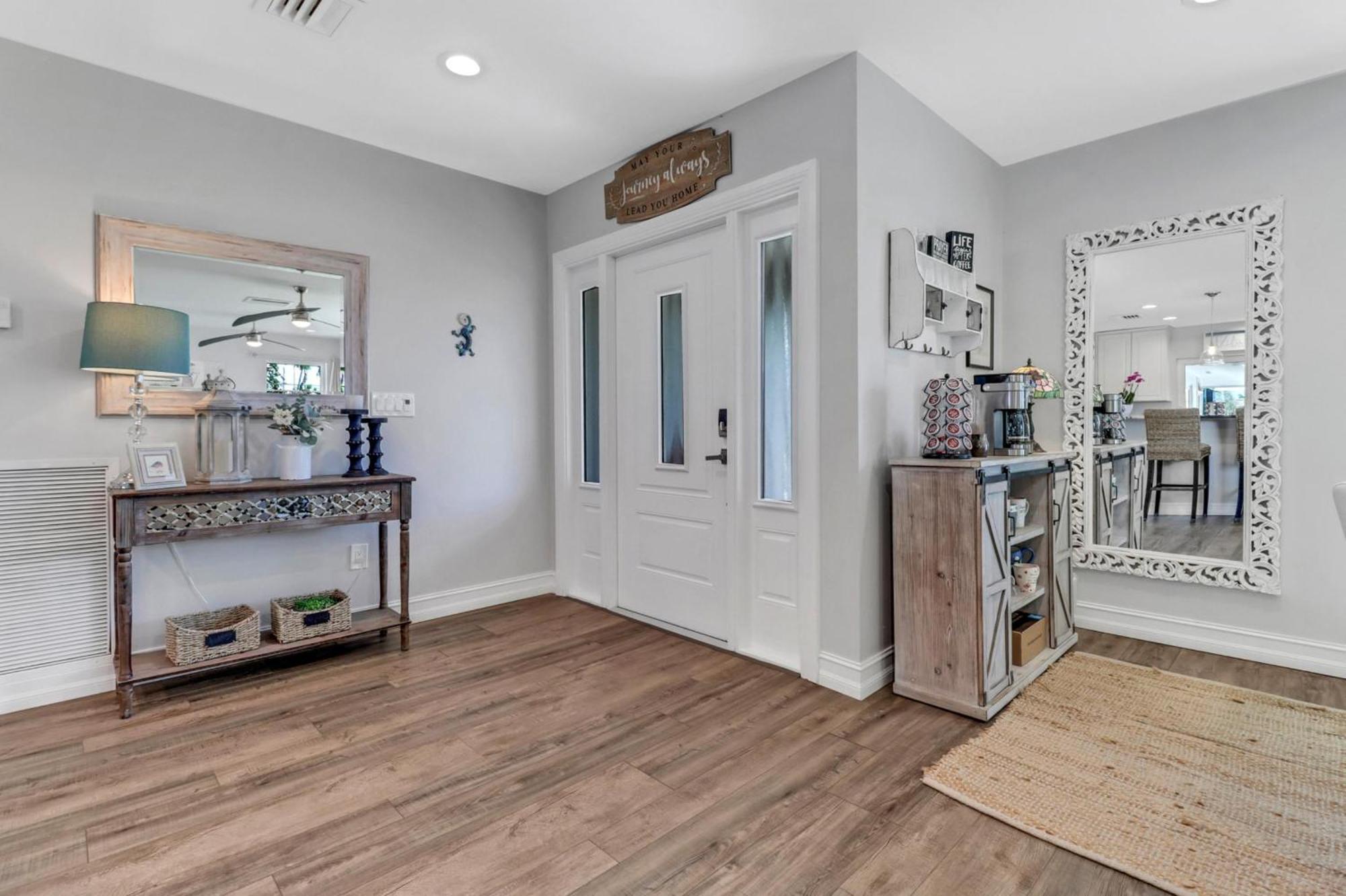 Inviting Lakeview Home L Pool L Close To Beaches Marco Island Zewnętrze zdjęcie